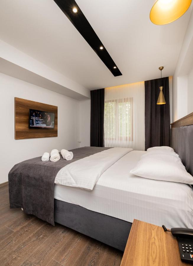 Tuerkler Suite Hotel ทรับซอน ภายนอก รูปภาพ