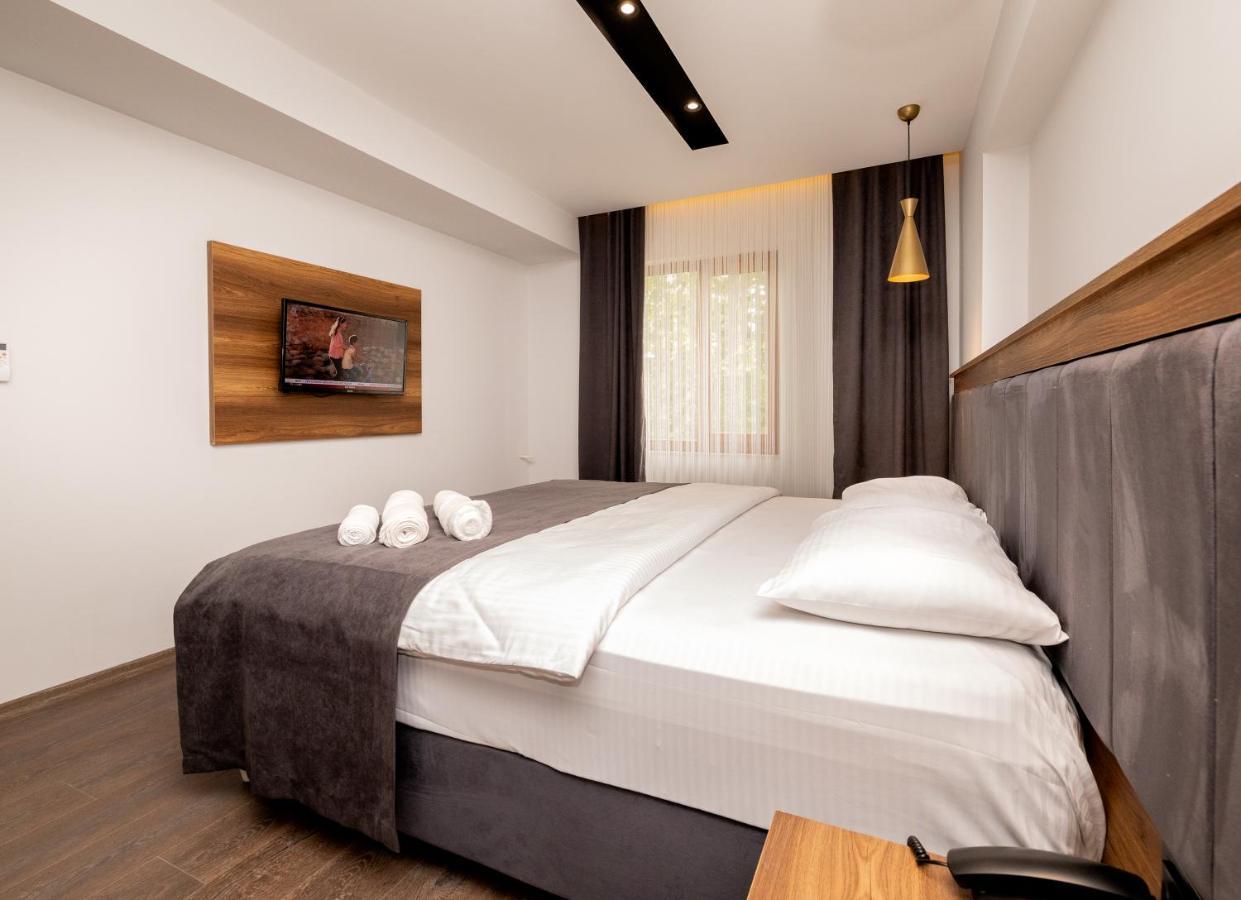 Tuerkler Suite Hotel ทรับซอน ภายนอก รูปภาพ