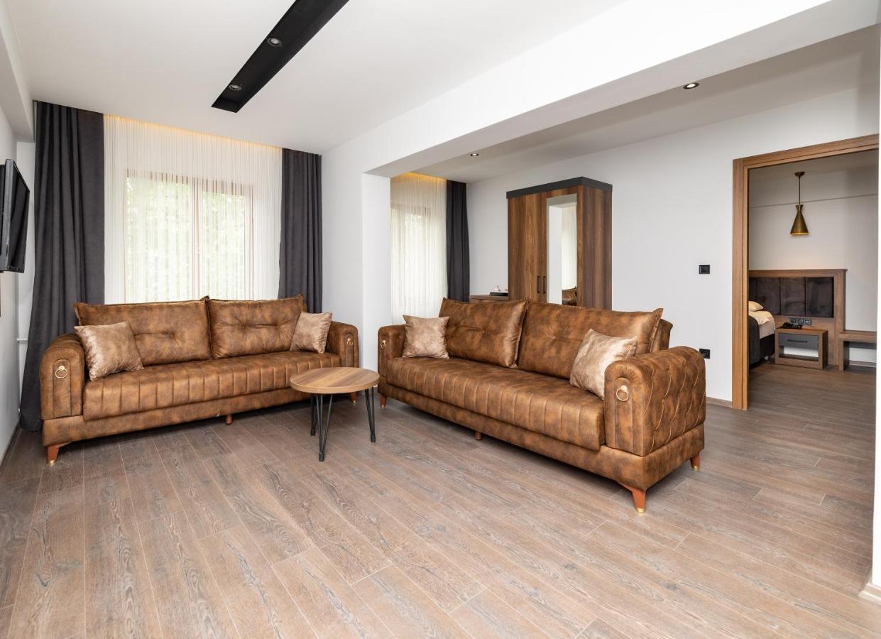 Tuerkler Suite Hotel ทรับซอน ภายนอก รูปภาพ